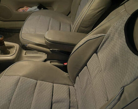 Синий Фольксваген Пассат, объемом двигателя 1.8 л и пробегом 382 тыс. км за 3500 $, фото 13 на Automoto.ua