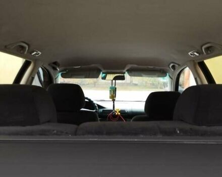 Синий Фольксваген Пассат, объемом двигателя 1.8 л и пробегом 374 тыс. км за 2800 $, фото 6 на Automoto.ua