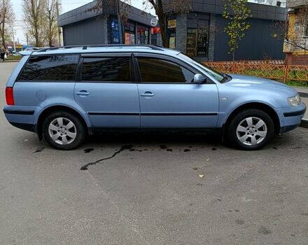 Синий Фольксваген Пассат, объемом двигателя 1.6 л и пробегом 285 тыс. км за 3750 $, фото 4 на Automoto.ua