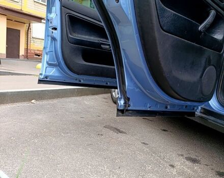 Синий Фольксваген Пассат, объемом двигателя 1.6 л и пробегом 285 тыс. км за 3750 $, фото 10 на Automoto.ua