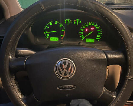 Синий Фольксваген Пассат, объемом двигателя 1.8 л и пробегом 382 тыс. км за 3500 $, фото 10 на Automoto.ua