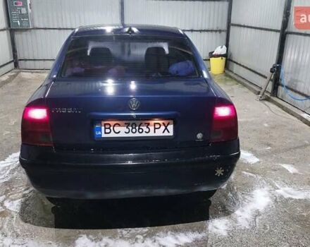 Синий Фольксваген Пассат, объемом двигателя 1.6 л и пробегом 289 тыс. км за 2700 $, фото 8 на Automoto.ua