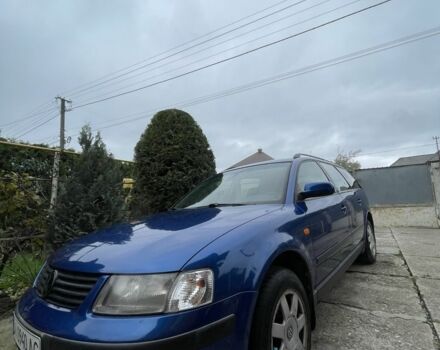 Синий Фольксваген Пассат, объемом двигателя 1.9 л и пробегом 400 тыс. км за 3300 $, фото 1 на Automoto.ua