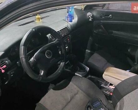 Синий Фольксваген Пассат, объемом двигателя 1.6 л и пробегом 289 тыс. км за 2700 $, фото 10 на Automoto.ua