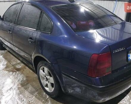 Синий Фольксваген Пассат, объемом двигателя 1.6 л и пробегом 289 тыс. км за 2700 $, фото 1 на Automoto.ua