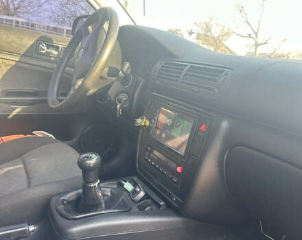 Синий Фольксваген Пассат, объемом двигателя 1.6 л и пробегом 250 тыс. км за 2100 $, фото 3 на Automoto.ua