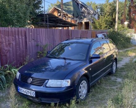 Синий Фольксваген Пассат, объемом двигателя 1.8 л и пробегом 196 тыс. км за 2700 $, фото 1 на Automoto.ua