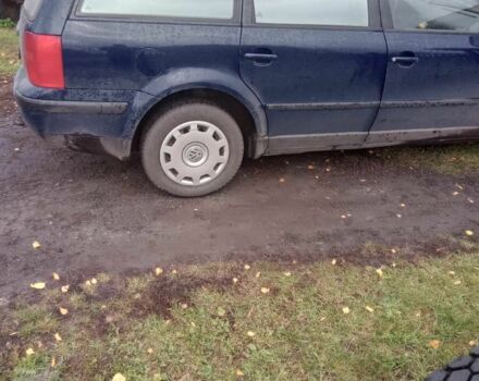 Синий Фольксваген Пассат, объемом двигателя 1.8 л и пробегом 250 тыс. км за 3600 $, фото 2 на Automoto.ua