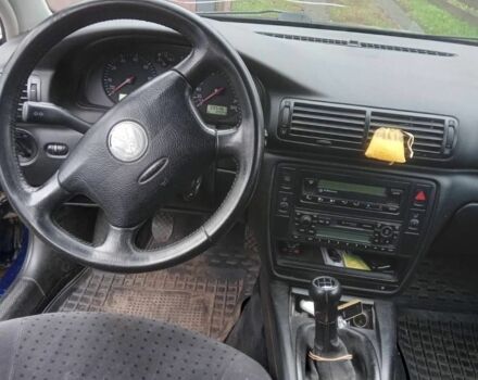 Синий Фольксваген Пассат, объемом двигателя 1.8 л и пробегом 250 тыс. км за 3600 $, фото 6 на Automoto.ua