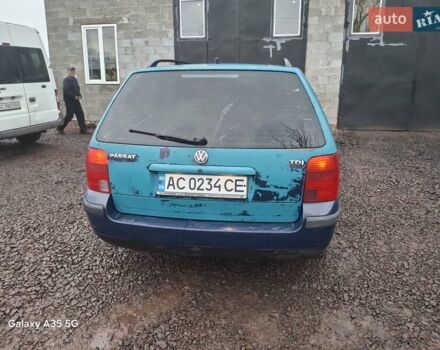 Синий Фольксваген Пассат, объемом двигателя 1.9 л и пробегом 311 тыс. км за 2000 $, фото 10 на Automoto.ua