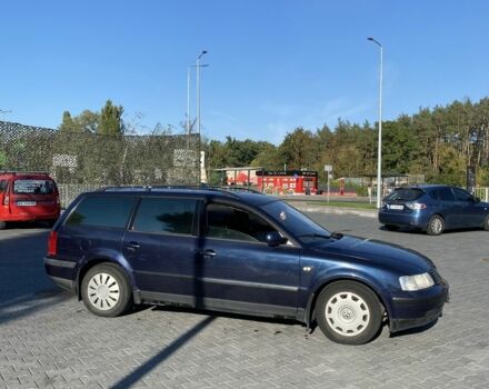 Синий Фольксваген Пассат, объемом двигателя 1.8 л и пробегом 196 тыс. км за 2700 $, фото 11 на Automoto.ua