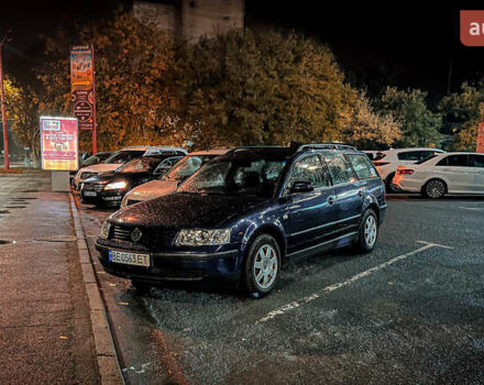 Синий Фольксваген Пассат, объемом двигателя 1.78 л и пробегом 320 тыс. км за 5500 $, фото 4 на Automoto.ua