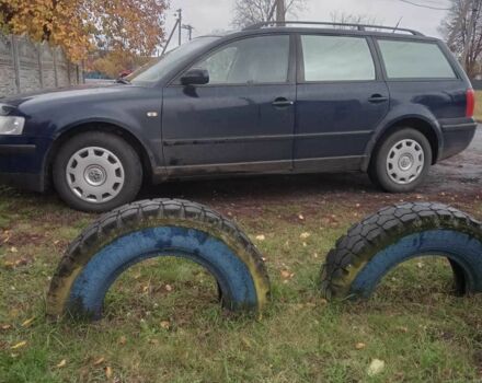 Синий Фольксваген Пассат, объемом двигателя 1.8 л и пробегом 250 тыс. км за 3600 $, фото 1 на Automoto.ua