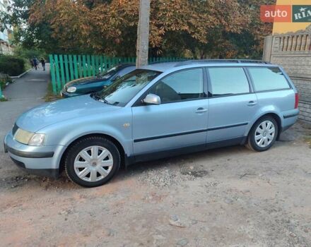 Синий Фольксваген Пассат, объемом двигателя 1.8 л и пробегом 260 тыс. км за 4500 $, фото 1 на Automoto.ua