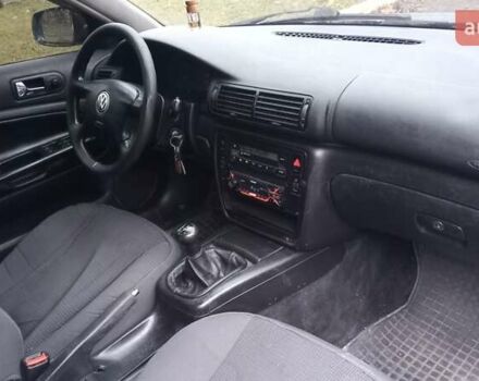 Синій Фольксваген Пассат, об'ємом двигуна 1.9 л та пробігом 396 тис. км за 2750 $, фото 10 на Automoto.ua
