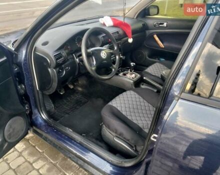 Синий Фольксваген Пассат, объемом двигателя 1.9 л и пробегом 315 тыс. км за 2900 $, фото 5 на Automoto.ua