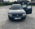 Синий Фольксваген Пассат, объемом двигателя 1.8 л и пробегом 400 тыс. км за 2350 $, фото 6 на Automoto.ua
