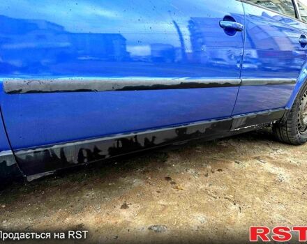 Синій Фольксваген Пассат, об'ємом двигуна 1.8 л та пробігом 380 тис. км за 3800 $, фото 5 на Automoto.ua
