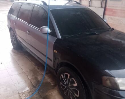 Синий Фольксваген Пассат, объемом двигателя 1.9 л и пробегом 340 тыс. км за 3600 $, фото 3 на Automoto.ua