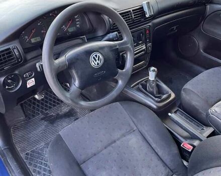 Синий Фольксваген Пассат, объемом двигателя 1.9 л и пробегом 456 тыс. км за 2700 $, фото 7 на Automoto.ua