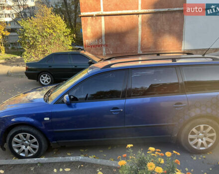 Синий Фольксваген Пассат, объемом двигателя 1.6 л и пробегом 321 тыс. км за 3500 $, фото 3 на Automoto.ua