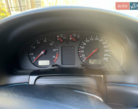 Синий Фольксваген Пассат, объемом двигателя 1.6 л и пробегом 321 тыс. км за 3500 $, фото 8 на Automoto.ua