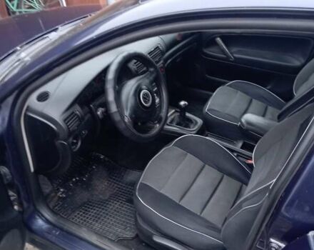 Синий Фольксваген Пассат, объемом двигателя 1.9 л и пробегом 382 тыс. км за 3400 $, фото 6 на Automoto.ua