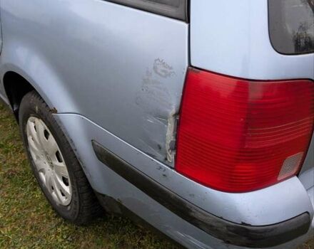 Синий Фольксваген Пассат, объемом двигателя 1.9 л и пробегом 371 тыс. км за 3100 $, фото 7 на Automoto.ua