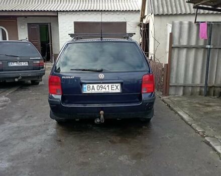 Синий Фольксваген Пассат, объемом двигателя 1.6 л и пробегом 215 тыс. км за 4500 $, фото 2 на Automoto.ua