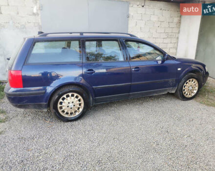 Синій Фольксваген Пассат, об'ємом двигуна 1.9 л та пробігом 220 тис. км за 3500 $, фото 2 на Automoto.ua