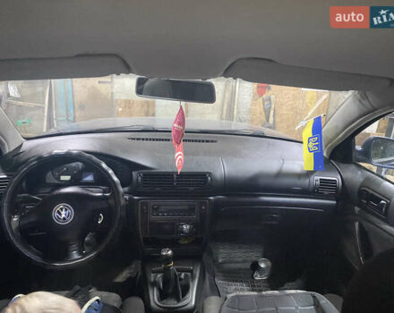 Синій Фольксваген Пассат, об'ємом двигуна 1.9 л та пробігом 220 тис. км за 3500 $, фото 5 на Automoto.ua