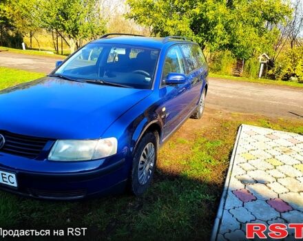 Синий Фольксваген Пассат, объемом двигателя 1.9 л и пробегом 385 тыс. км за 5000 $, фото 2 на Automoto.ua