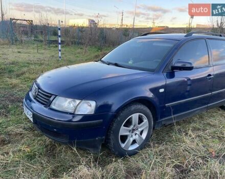 Синий Фольксваген Пассат, объемом двигателя 1.9 л и пробегом 456 тыс. км за 2700 $, фото 1 на Automoto.ua