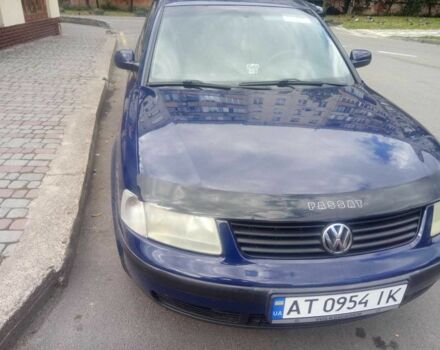 Синий Фольксваген Пассат, объемом двигателя 1.6 л и пробегом 250 тыс. км за 3600 $, фото 1 на Automoto.ua