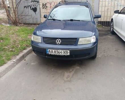 Синий Фольксваген Пассат, объемом двигателя 1.8 л и пробегом 425 тыс. км за 3900 $, фото 4 на Automoto.ua