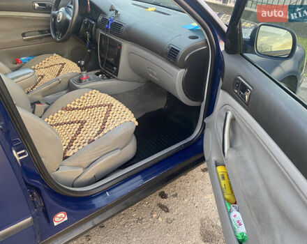 Синий Фольксваген Пассат, объемом двигателя 1.9 л и пробегом 440 тыс. км за 4500 $, фото 3 на Automoto.ua