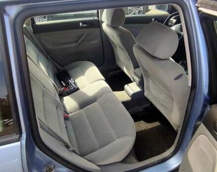 Синий Фольксваген Пассат, объемом двигателя 1.6 л и пробегом 260 тыс. км за 4200 $, фото 5 на Automoto.ua