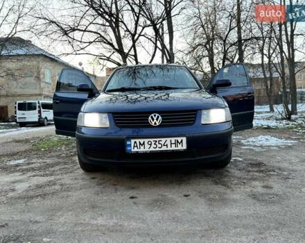 Синій Фольксваген Пассат, об'ємом двигуна 1.6 л та пробігом 293 тис. км за 3899 $, фото 20 на Automoto.ua