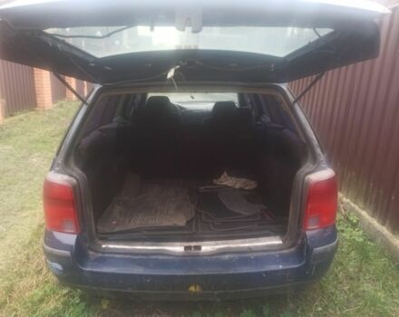 Синій Фольксваген Пассат, об'ємом двигуна 1.8 л та пробігом 226 тис. км за 999 $, фото 4 на Automoto.ua