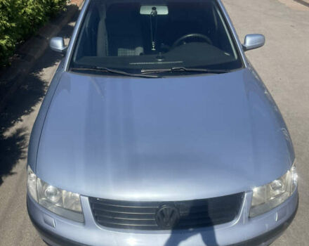 Синий Фольксваген Пассат, объемом двигателя 1.78 л и пробегом 350 тыс. км за 3800 $, фото 2 на Automoto.ua