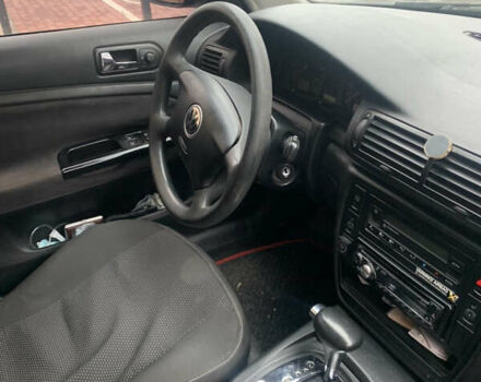 Синий Фольксваген Пассат, объемом двигателя 1.8 л и пробегом 300 тыс. км за 4200 $, фото 10 на Automoto.ua