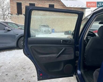 Синий Фольксваген Пассат, объемом двигателя 1.6 л и пробегом 320 тыс. км за 3699 $, фото 9 на Automoto.ua