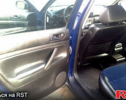 Синій Фольксваген Пассат, об'ємом двигуна 1.8 л та пробігом 264 тис. км за 4300 $, фото 6 на Automoto.ua