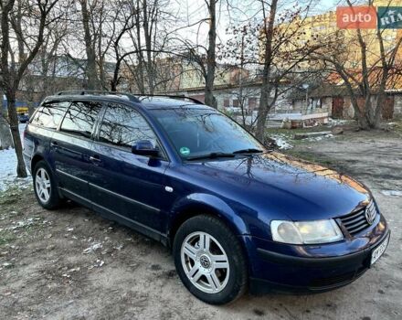 Синій Фольксваген Пассат, об'ємом двигуна 1.6 л та пробігом 293 тис. км за 3899 $, фото 15 на Automoto.ua