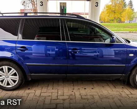 Синий Фольксваген Пассат, объемом двигателя 1.9 л и пробегом 300 тыс. км за 4400 $, фото 3 на Automoto.ua