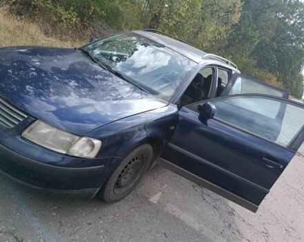 Синий Фольксваген Пассат, объемом двигателя 1.9 л и пробегом 400 тыс. км за 2400 $, фото 1 на Automoto.ua