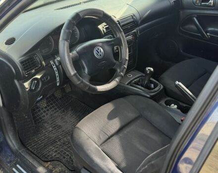 Синий Фольксваген Пассат, объемом двигателя 1.9 л и пробегом 500 тыс. км за 1375 $, фото 4 на Automoto.ua