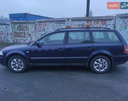 Синий Фольксваген Пассат, объемом двигателя 1.9 л и пробегом 292 тыс. км за 2399 $, фото 5 на Automoto.ua