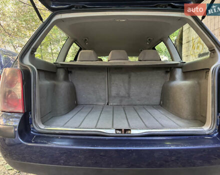 Синий Фольксваген Пассат, объемом двигателя 1.9 л и пробегом 376 тыс. км за 5000 $, фото 33 на Automoto.ua