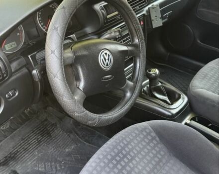 Синий Фольксваген Пассат, объемом двигателя 1.9 л и пробегом 390 тыс. км за 2800 $, фото 5 на Automoto.ua